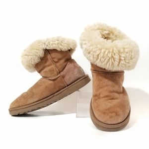 Ugg Bailey Button Sheepskin Chestnut boots